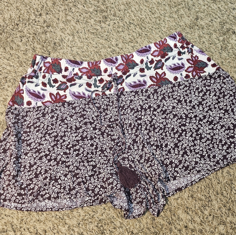 Band of Gypsies Maroon and White Floral Boho Shorts
